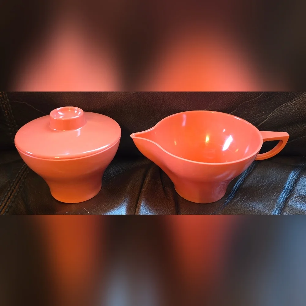Vintage MCM Coral Melmac Mallo Belle Mallory M-421 Sugar Bowl and M-422 Creamer - Picture 2 of 9